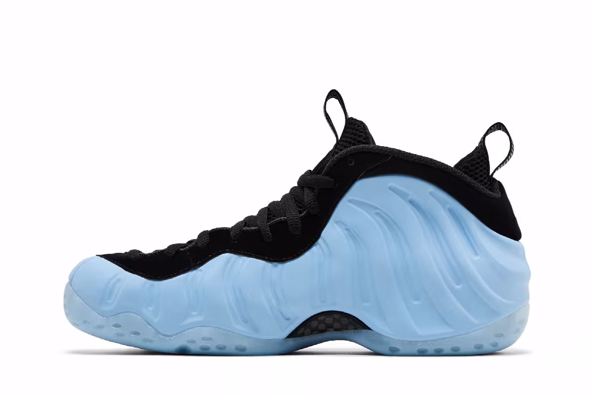 Nike Air Foamposite One Psychic Blue, view 4
