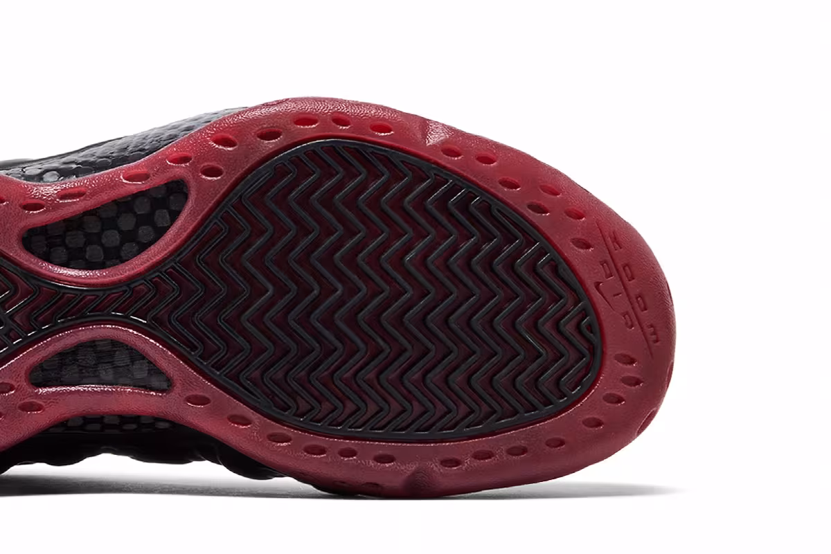 Nike Air Foamposite One Cough Drop 2025, view 6