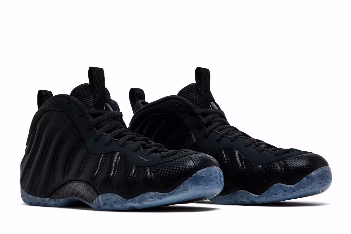 Nike Air Foamposite One Carbon Fiber, view 9