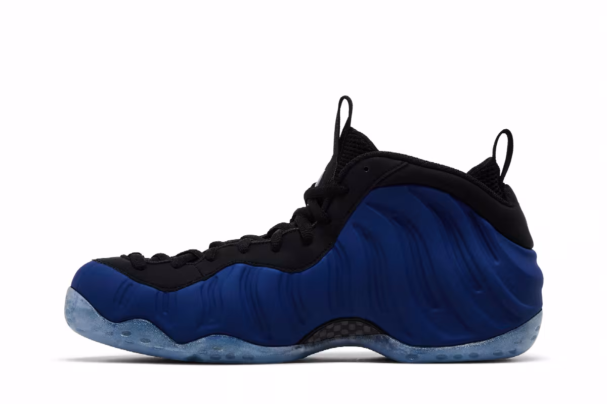 Nike Air Foamposite One Deep Royal, view 4