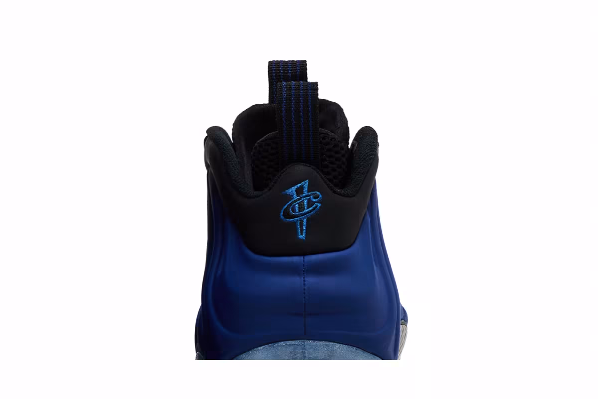 Nike Air Foamposite One Deep Royal, view 8