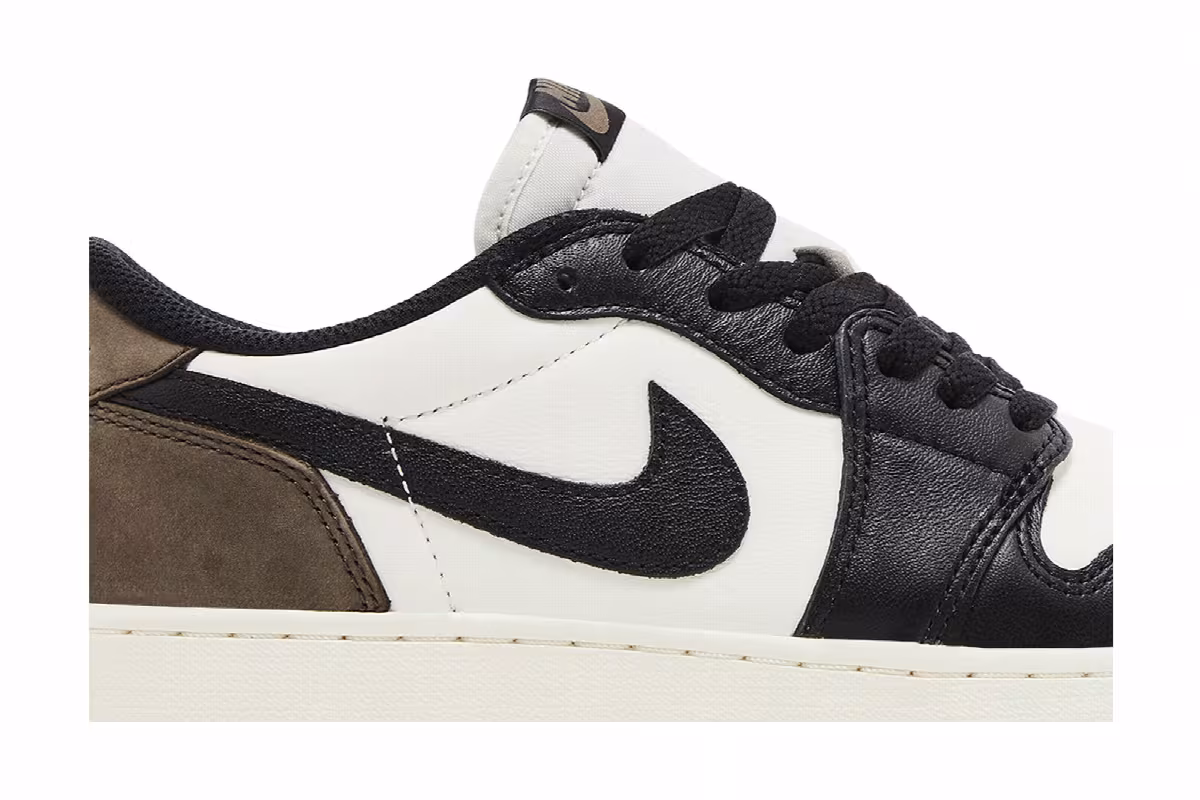 Air Jordan 1 Low OG GS Mocha, view 3