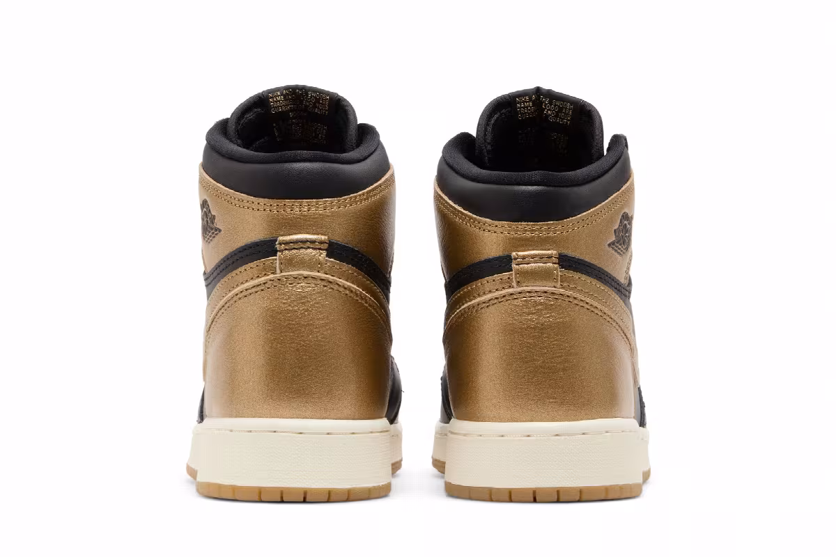 Air Jordan 1 High OG GS Black Gold, view 7