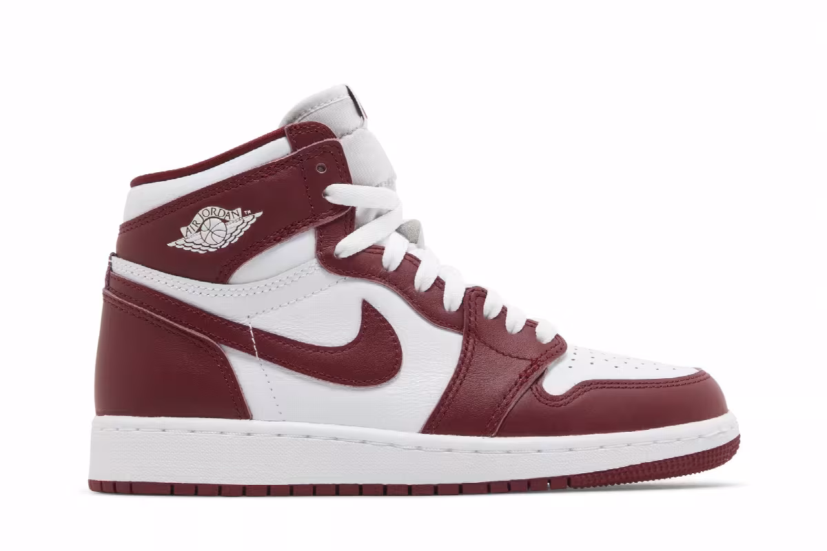 Air Jordan 1 High OG GS Artisanal Red, view 2