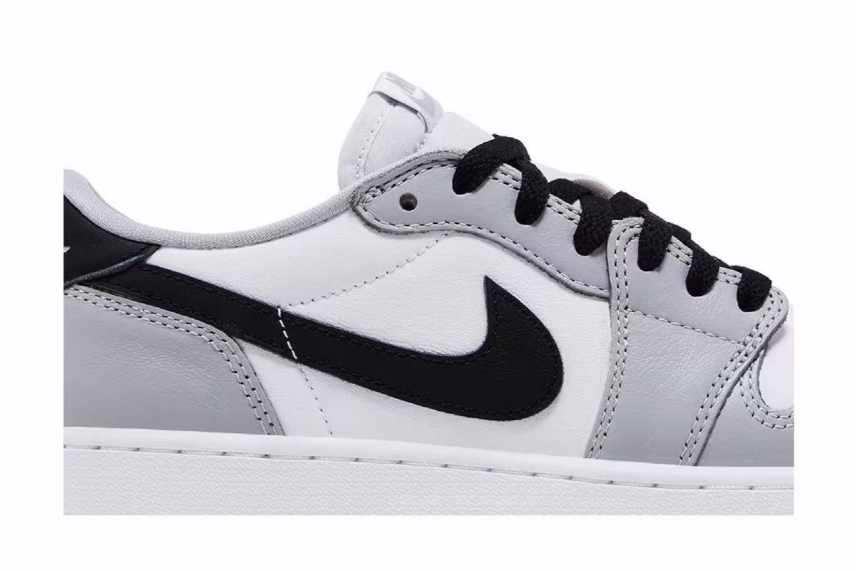 Air Jordan 1 Low OG GS Barons, view 3
