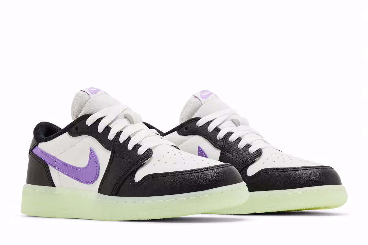 Air Jordan 1 Low OG GS Black Raspberry, view 9