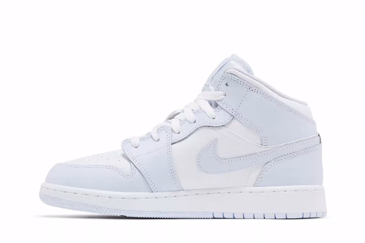 Air Jordan 1 Mid GS Cobalt Bliss, view 4