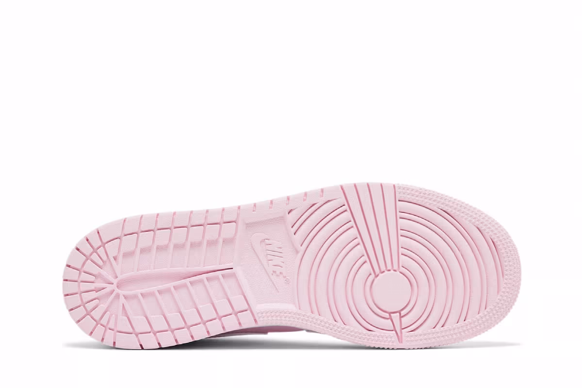Air Jordan 1 Low GS Pink Foam, view 5