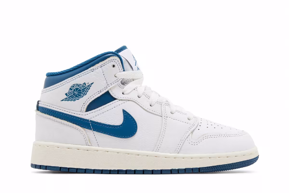 Air Jordan 1 Mid SE GS Industrial Blue, view 2