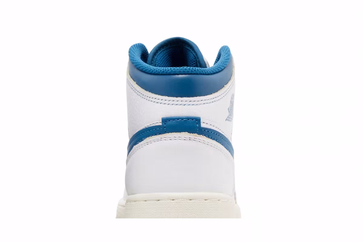 Air Jordan 1 Mid SE GS Industrial Blue, view 8