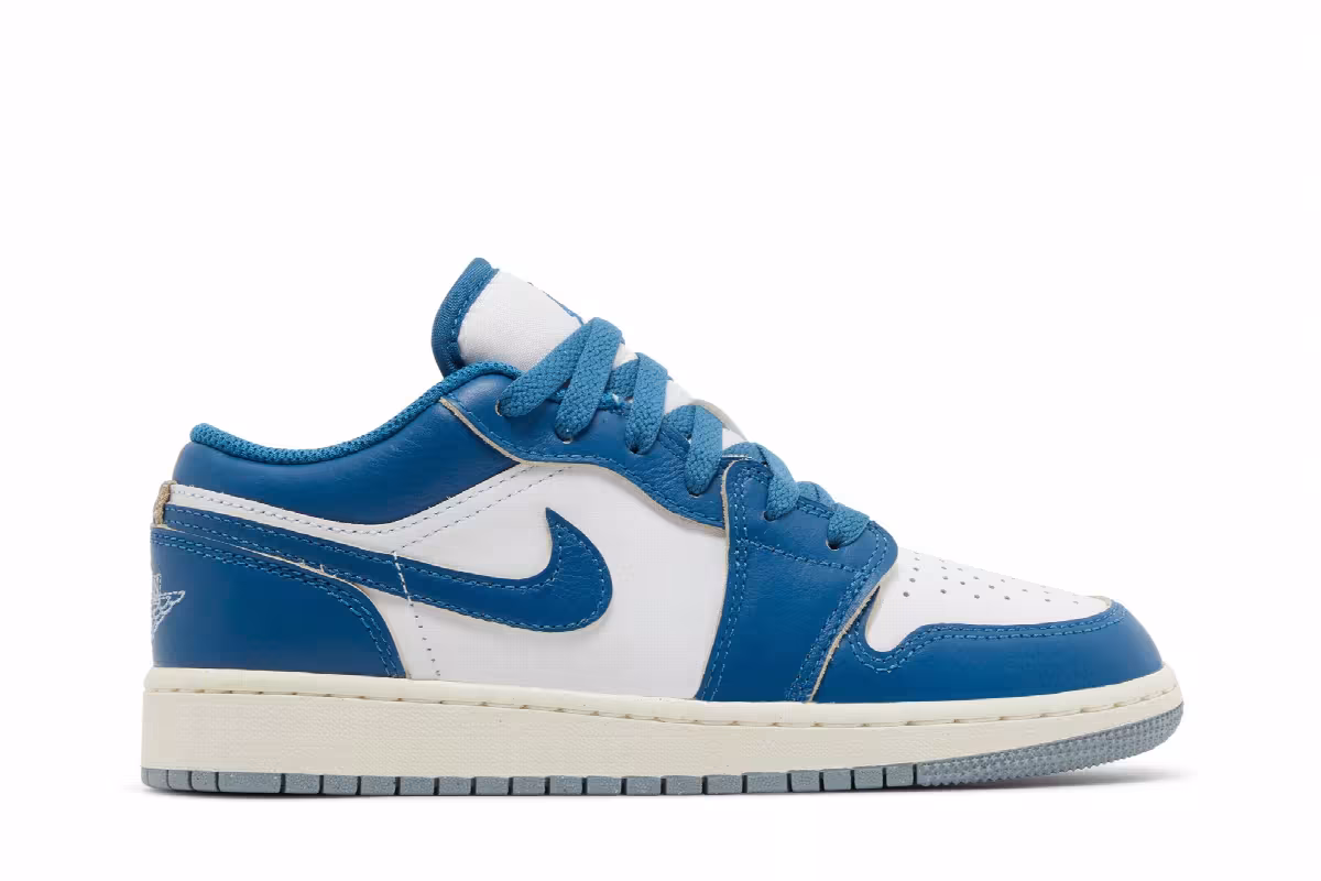 Air Jordan 1 Low SE GS Industrial Blue, view 2