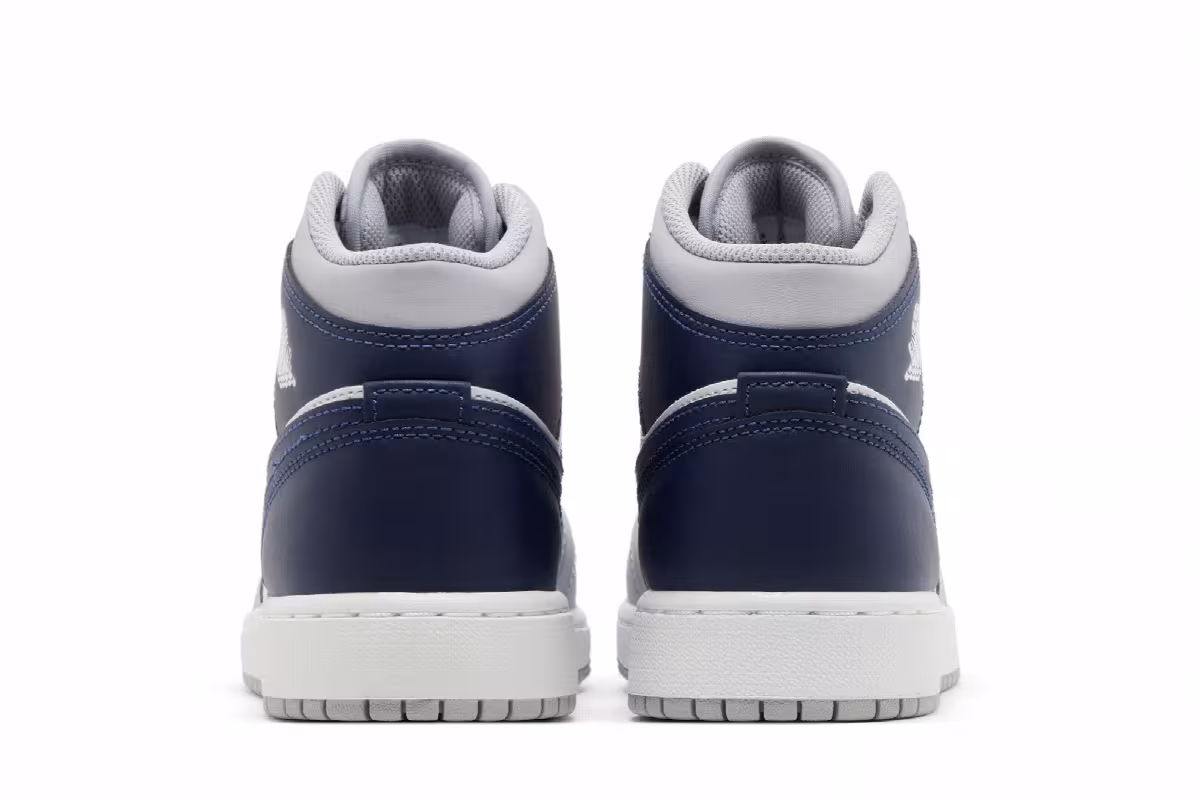 Air Jordan 1 Mid GS Wolf Grey Midnight Navy, view 7
