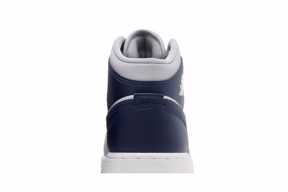 Air Jordan 1 Mid GS Wolf Grey Midnight Navy, view 8