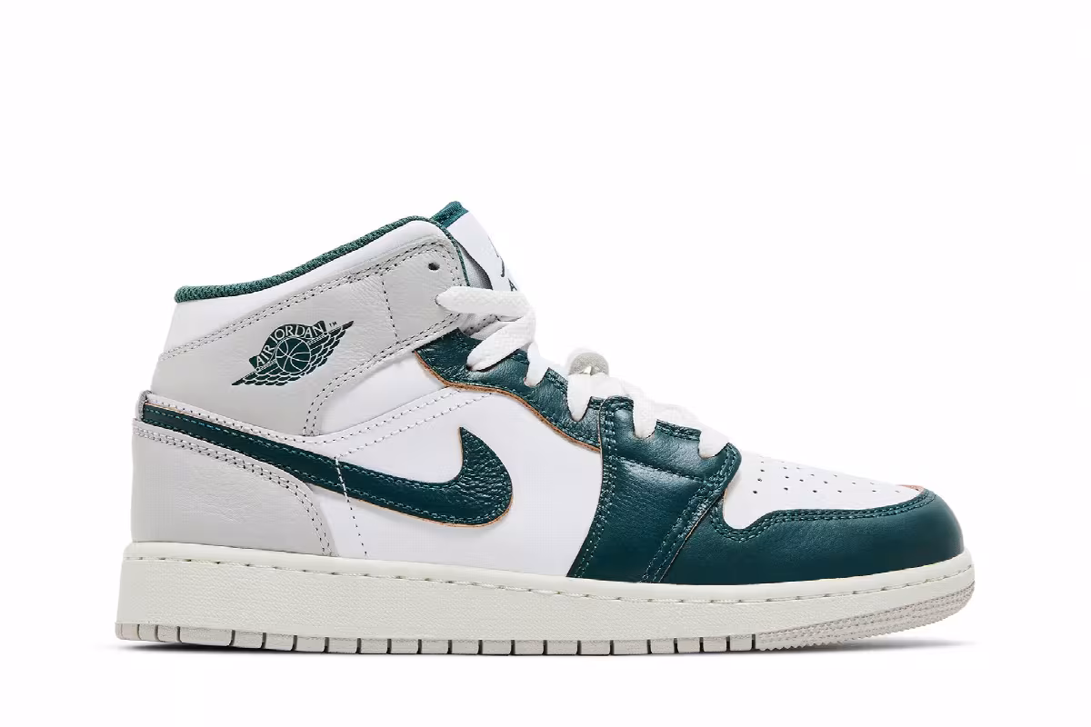 Air Jordan 1 Mid SE GS Oxidized Green, view 2