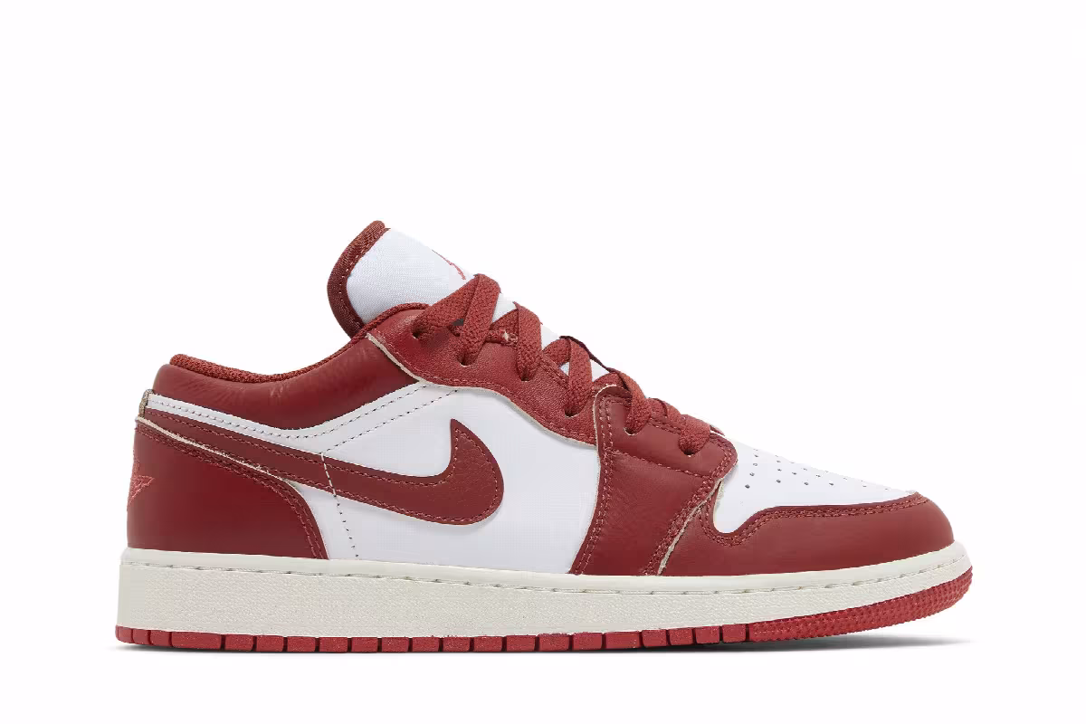 Air Jordan 1 Low SE GS Dune Red, view 2