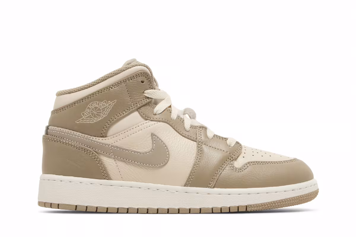 Air Jordan 1 Mid GS Legend Light Brown, view 2