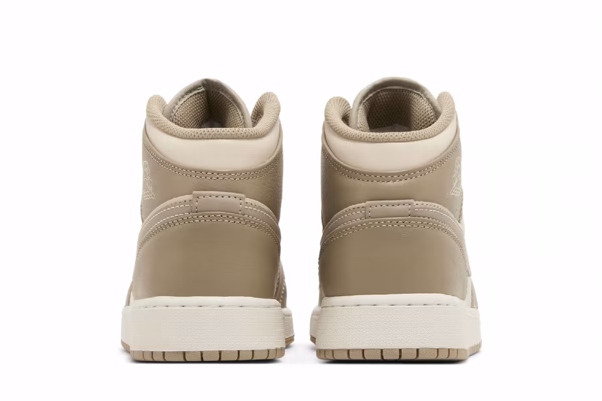 Air Jordan 1 Mid GS Legend Light Brown, view 7
