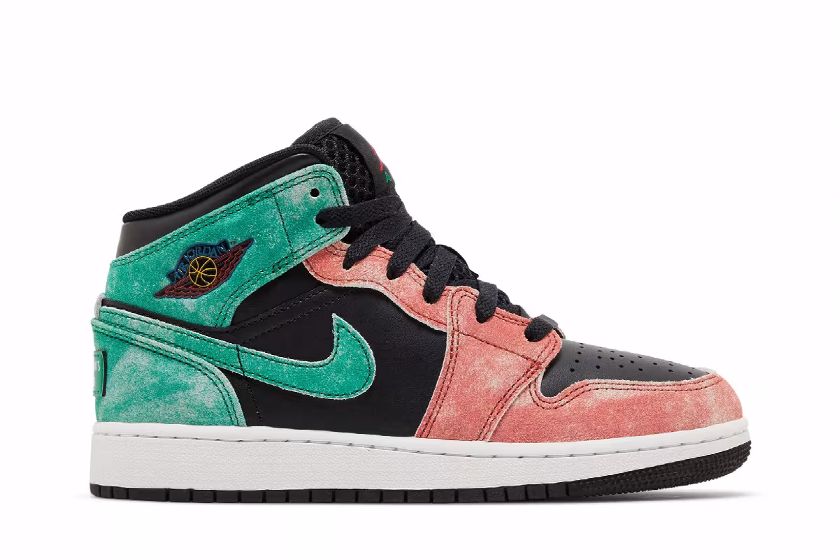 Air Jordan 1 Mid SE GS MJ's Playground, view 2