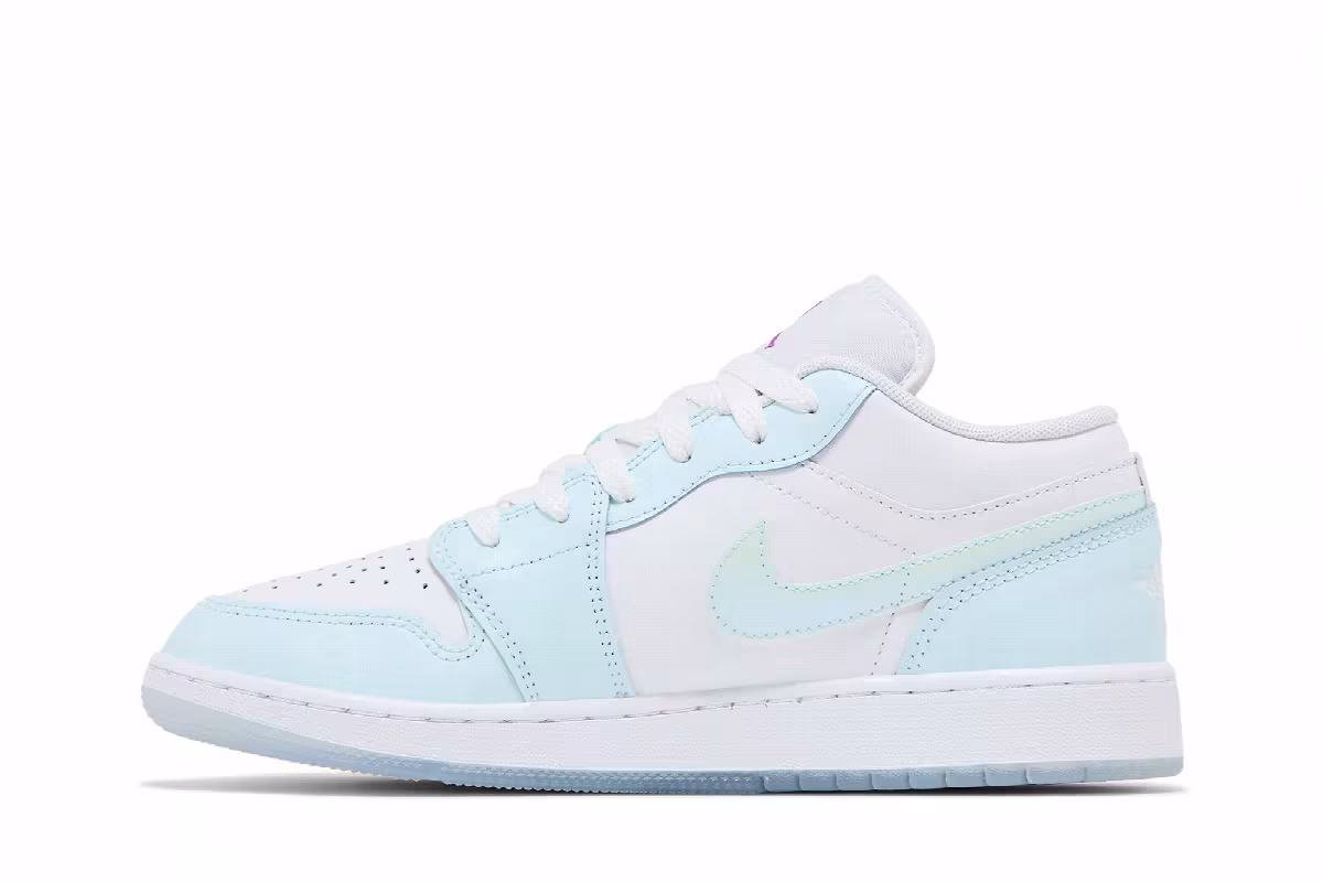 Air Jordan 1 Low SE GS Glacier Blue, view 4