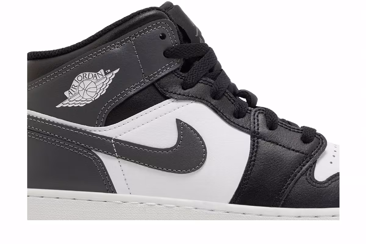 Air Jordan 1 Mid GS Iron Grey, view 3