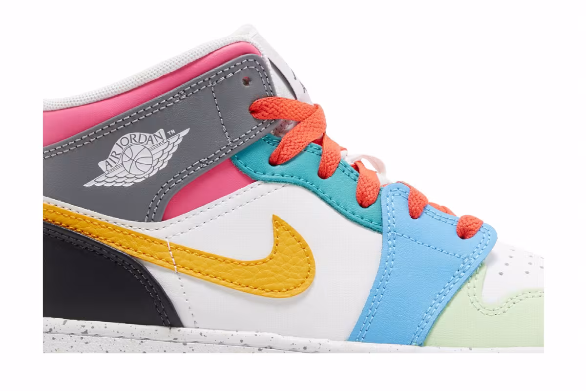 Air Jordan 1 Mid SE GS Multi-Color, view 3