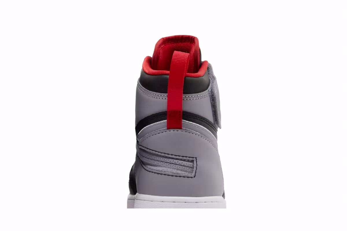 Air Jordan 1 High FlyEase GS Bred Shadow, view 8