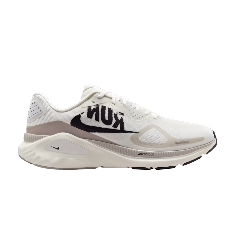 Nike Structure 26 Run Pack