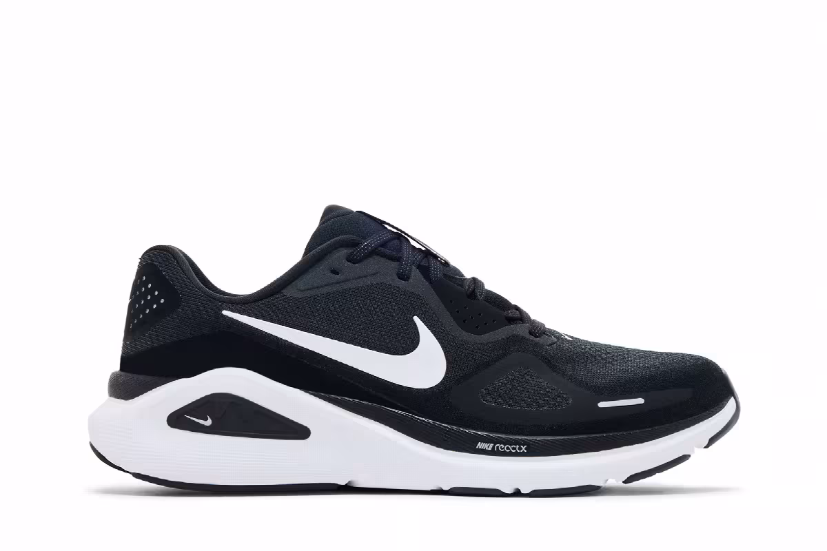 Nike Structure 26 Black White, view 2