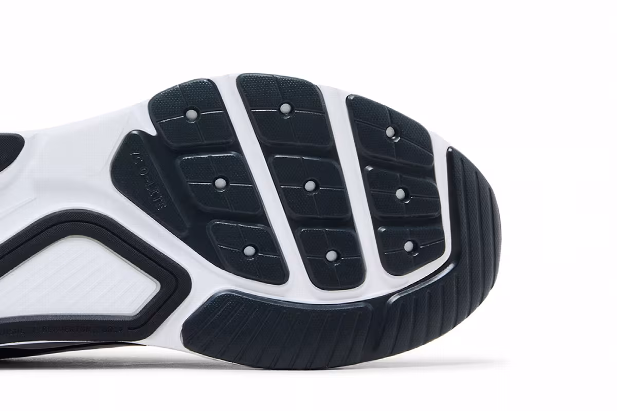 Nike Structure 26 Black White, view 6