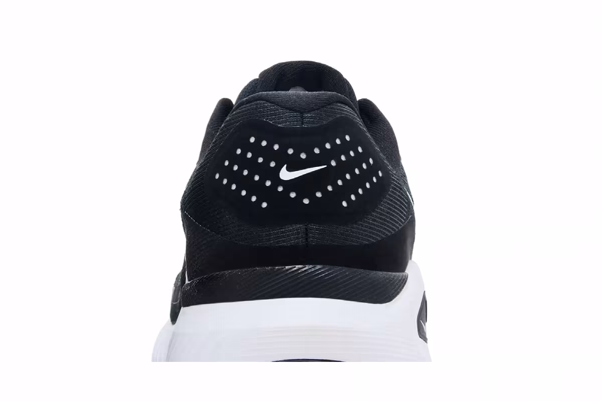 Nike Structure 26 Black White, view 8