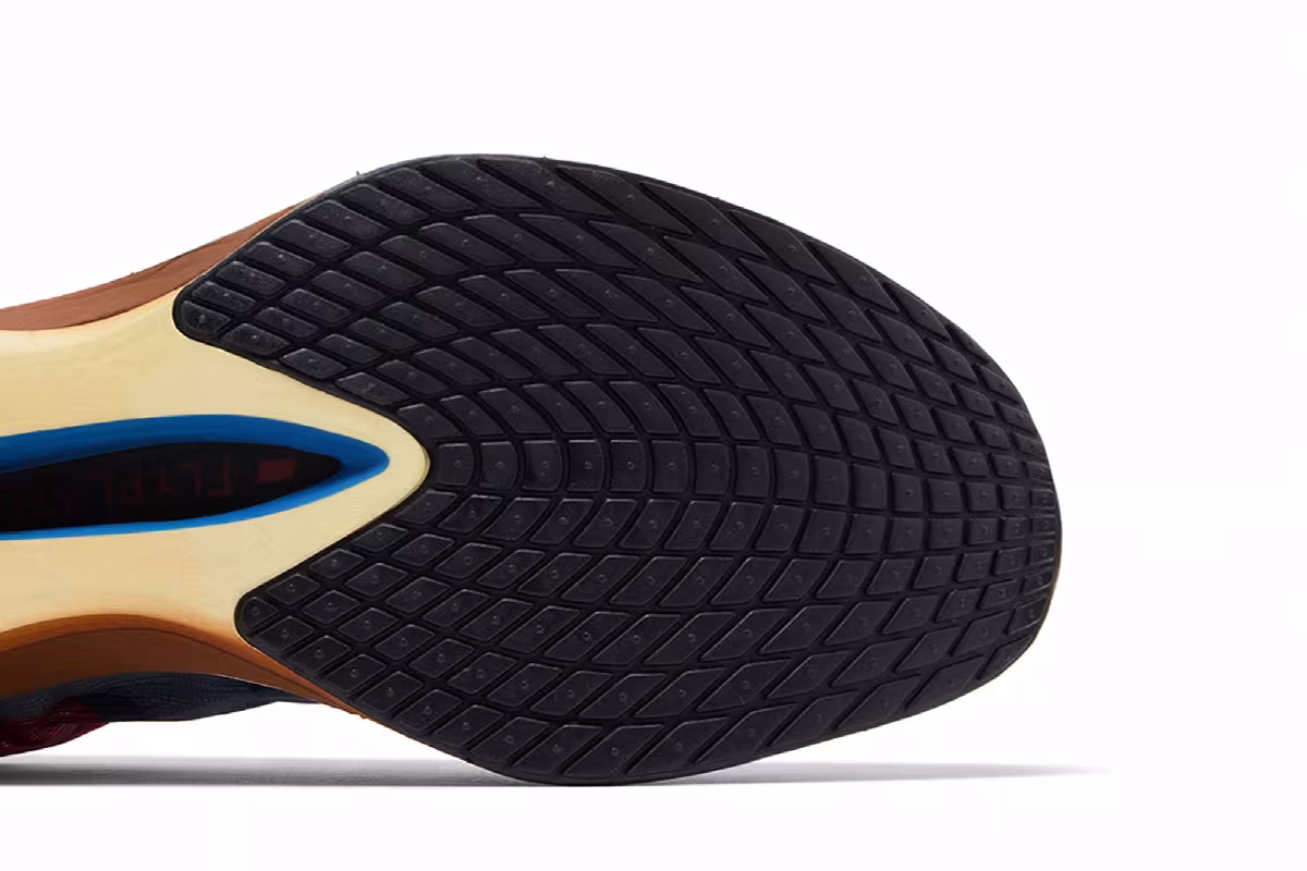 Nike ZoomX VaporFly Next% 4 International Running Pack, view 6