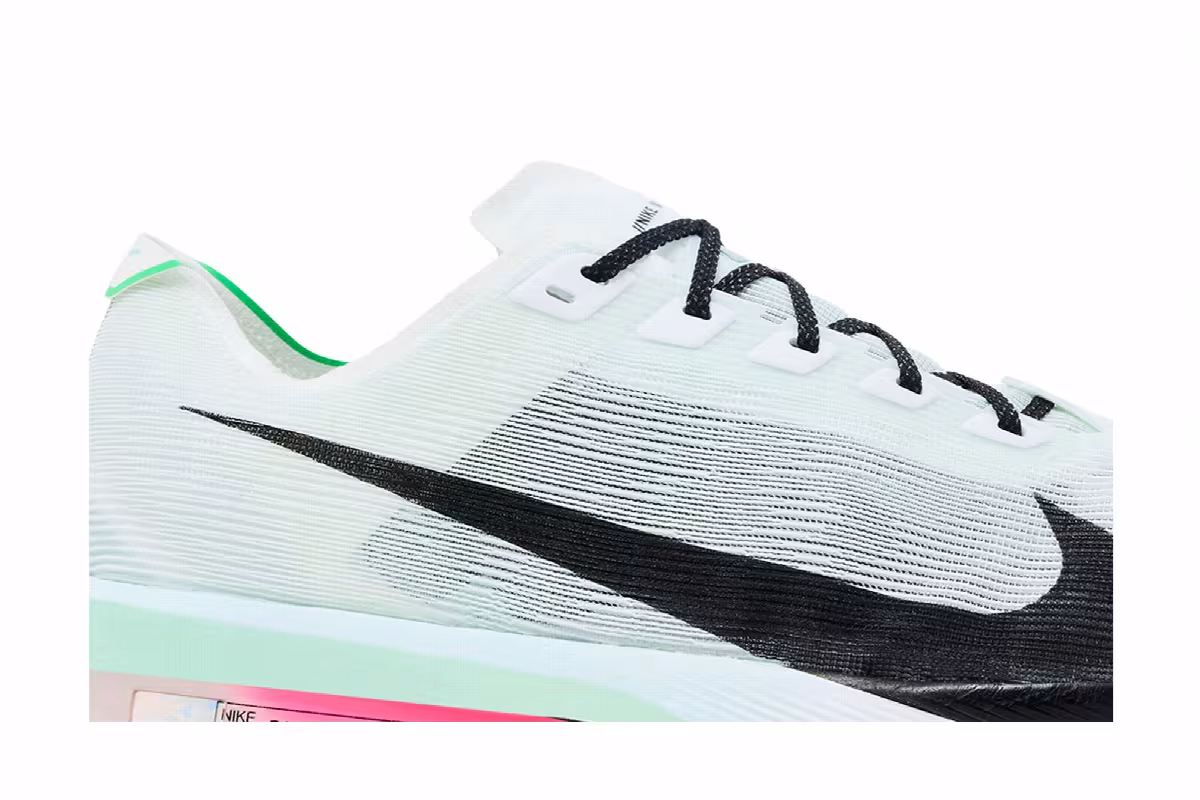 Nike ZoomX VaporFly Next% 4 Hyper Pink Mint Foam, view 3