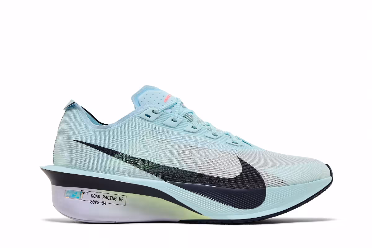 Nike Women's ZoomX VaporFly Next% 4 Glacier Blue, view 2