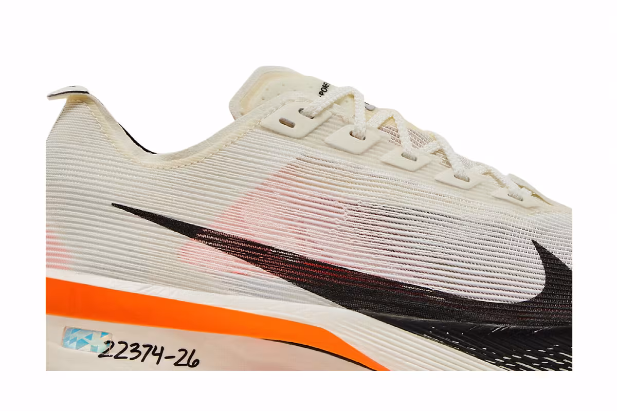 Nike Women's ZoomX VaporFly Next% 4 Prototype, view 3