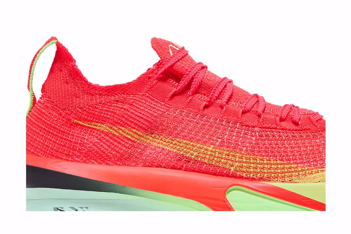 Nike Air Zoom Alphafly NEXT% 3 Bright Crimson Lime Blast, view 3