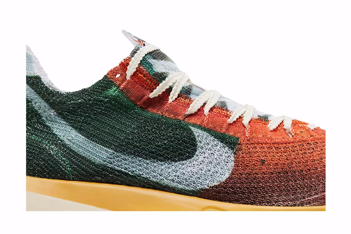 Nike Air Zoom Alphafly NEXT% 3 International Running Pack, view 3