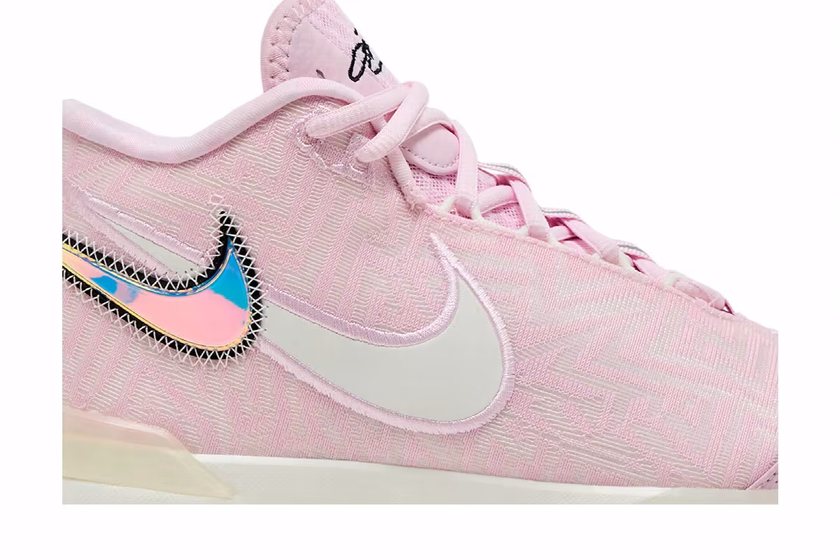 Nike Zoom LeBron NXXT Genisus Iridescent Pink, view 3