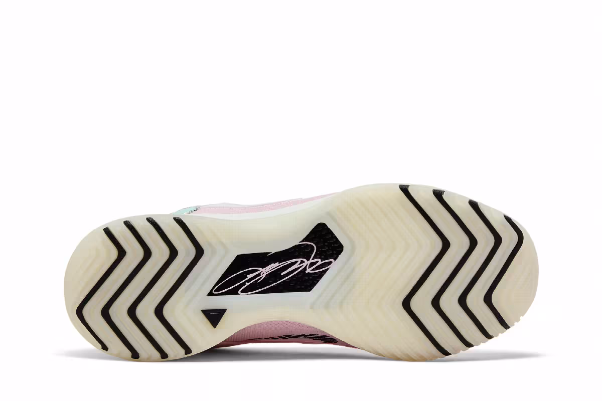 Nike Zoom LeBron NXXT Genisus Iridescent Pink, view 5