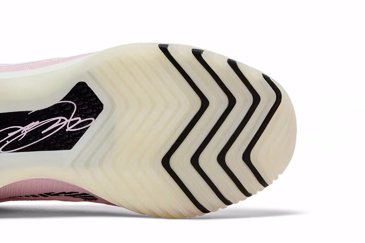 Nike Zoom LeBron NXXT Genisus Iridescent Pink, view 6