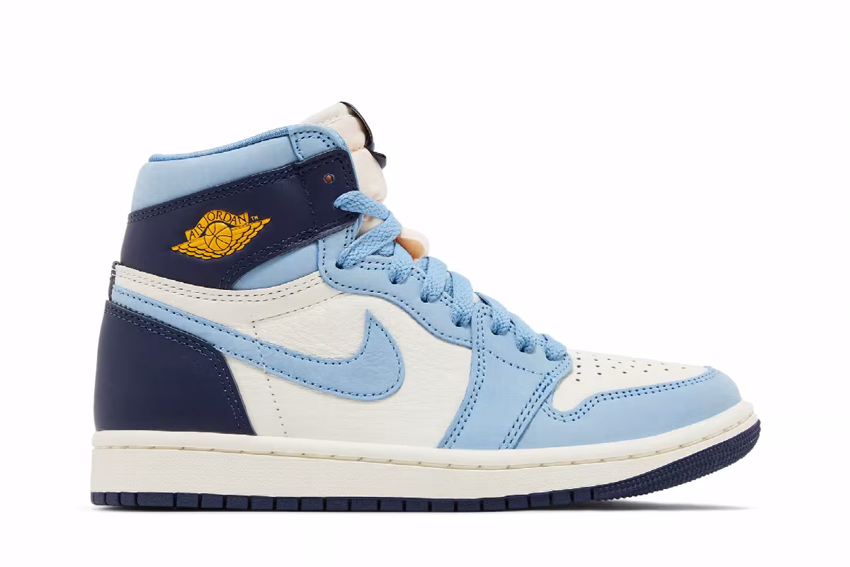Women's Air Jordan 1 High OG First in Flight, view 2