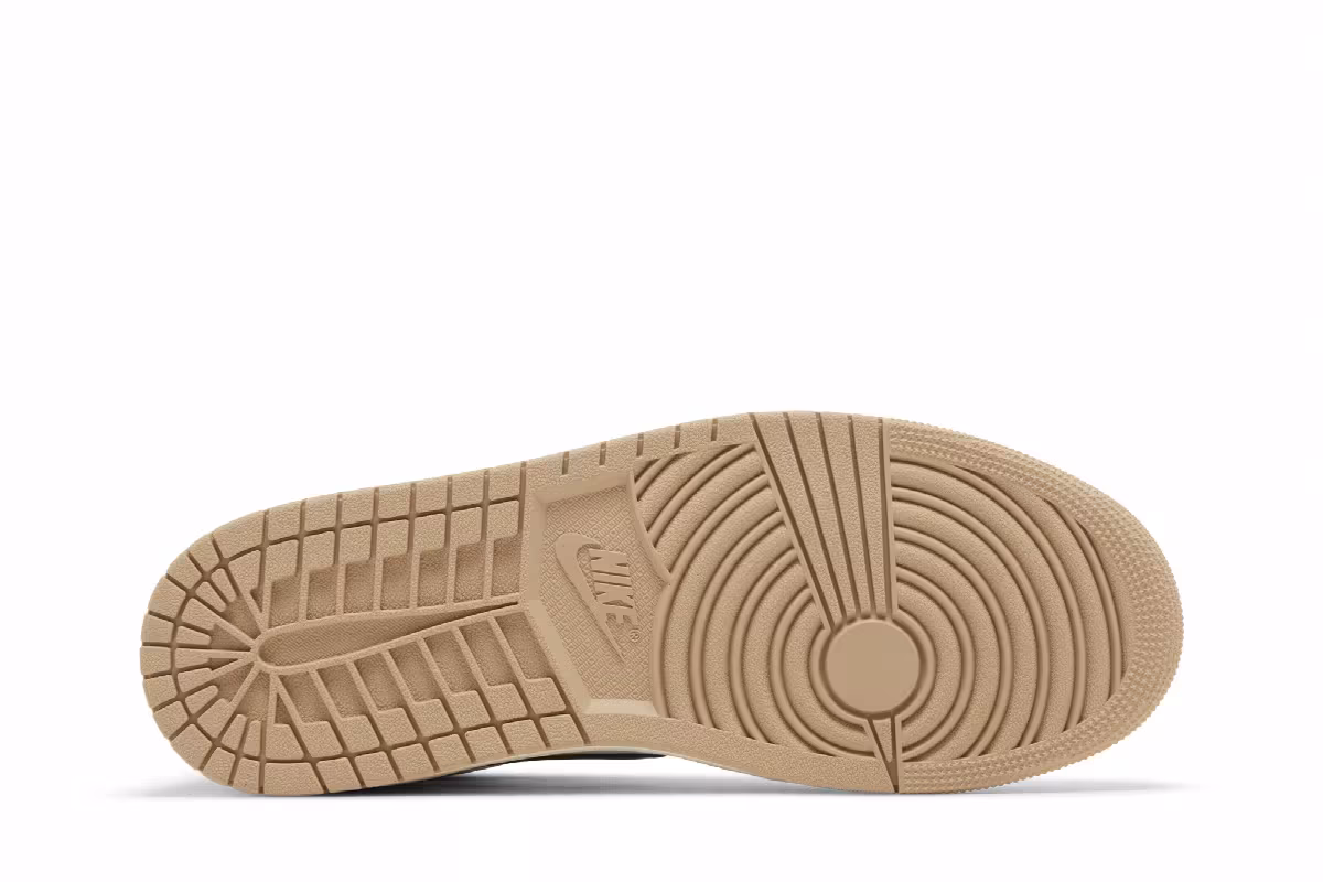 Women's Air Jordan 1 High OG Latte, view 5
