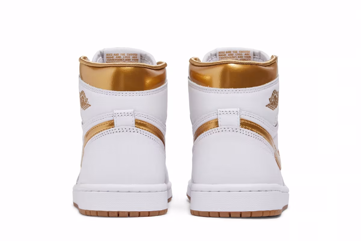 Women's Air Jordan 1 High OG Metallic Gold, view 7