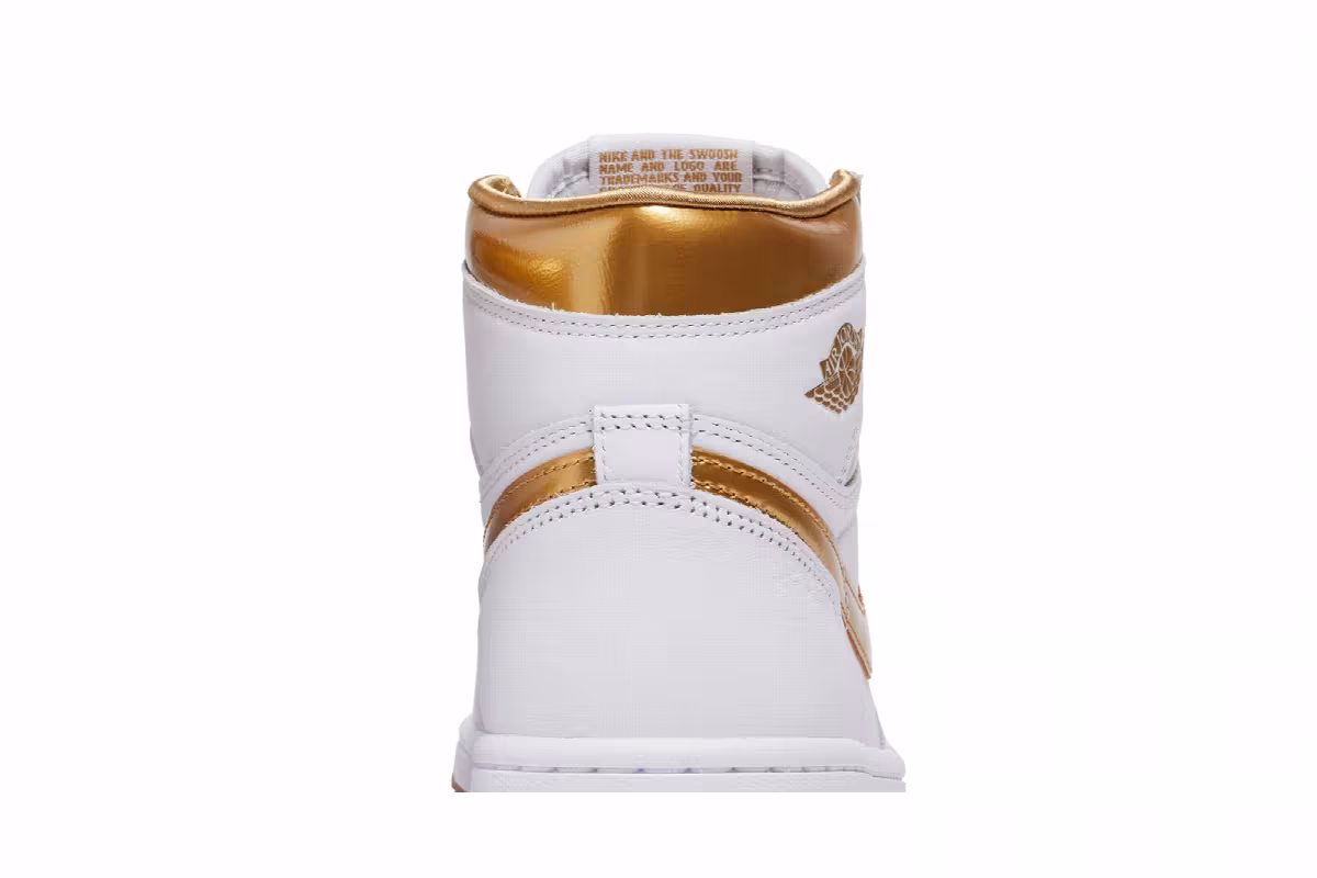 Women's Air Jordan 1 High OG Metallic Gold, view 8