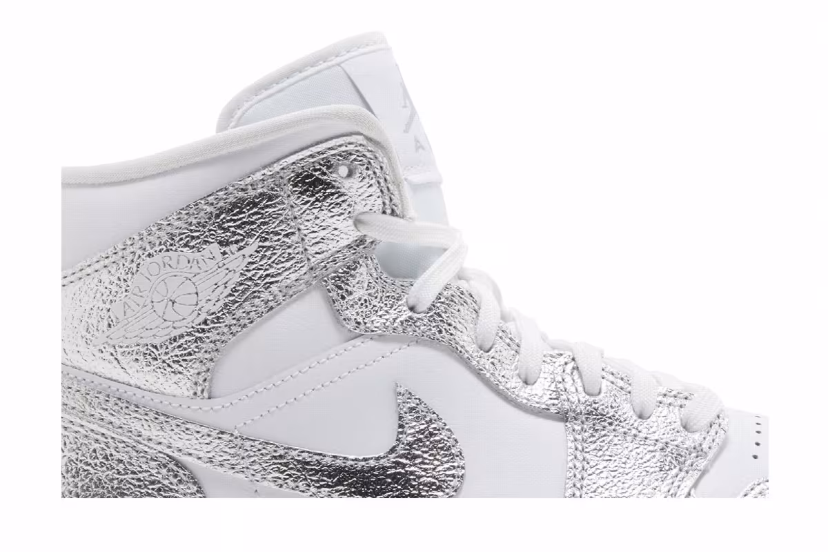 Women's Air Jordan 1 Mid SE Metallic Silver, view 3