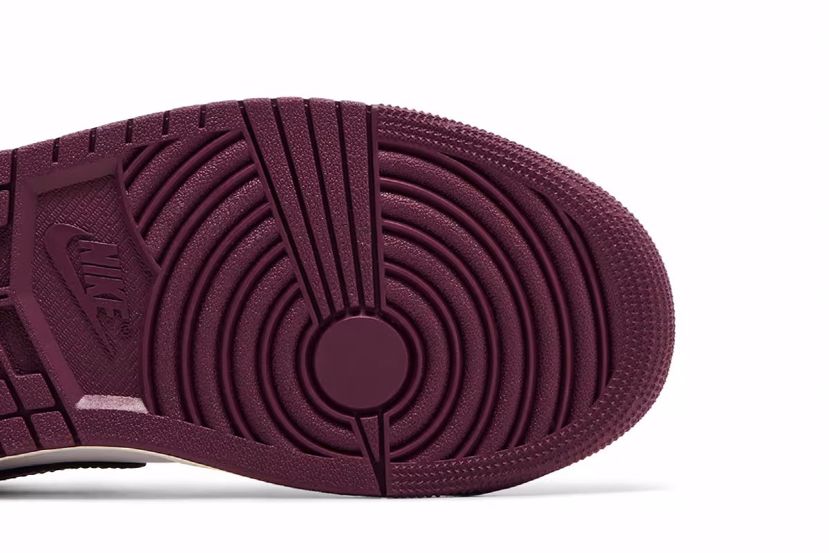 Women's Air Jordan 1 Low Bordeaux, view 6