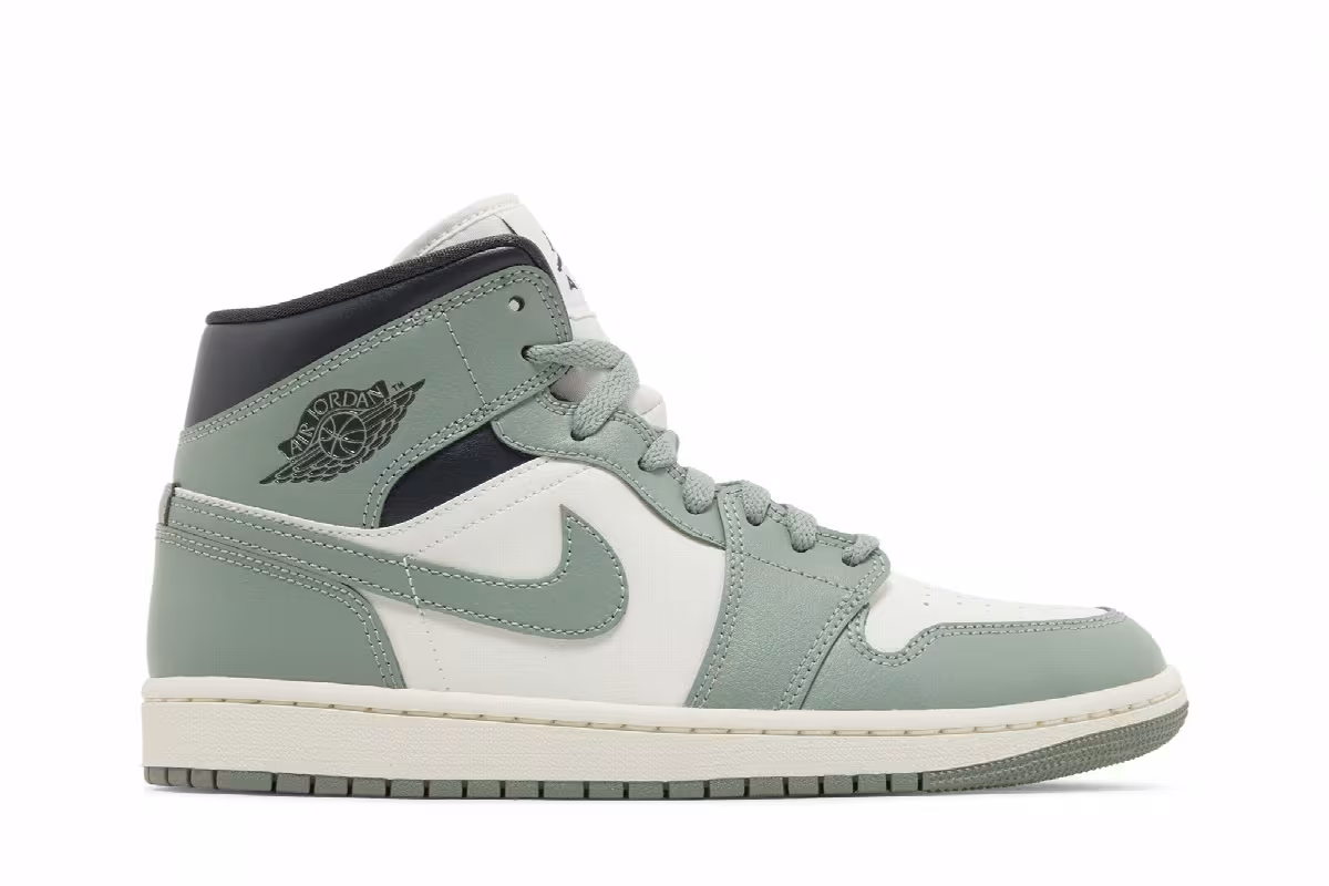 Women's Air Jordan 1 Mid Jade Smoke, view 2