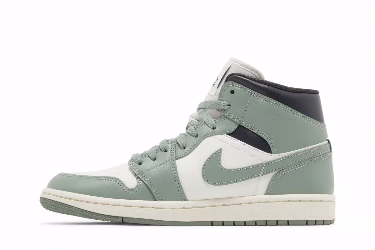 Women's Air Jordan 1 Mid Jade Smoke, view 4