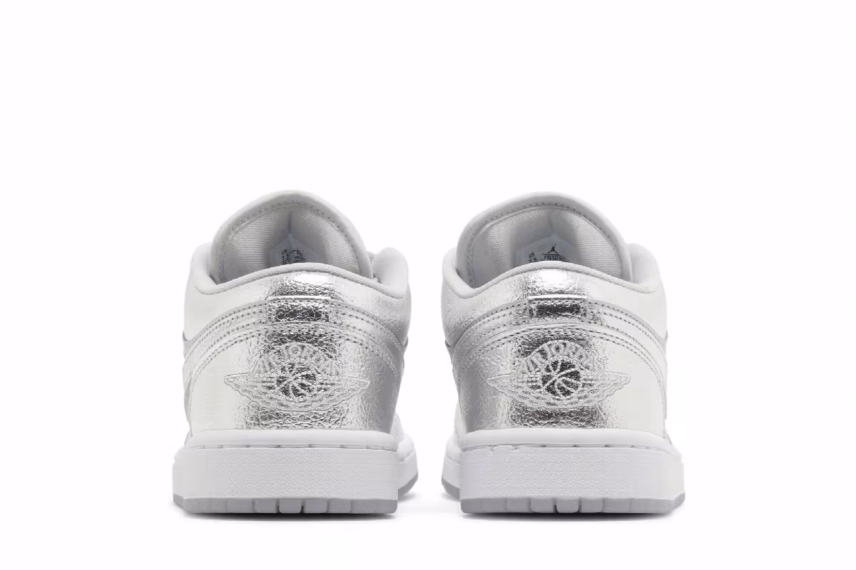 Women's Air Jordan 1 Low SE Metallic Silver, view 7