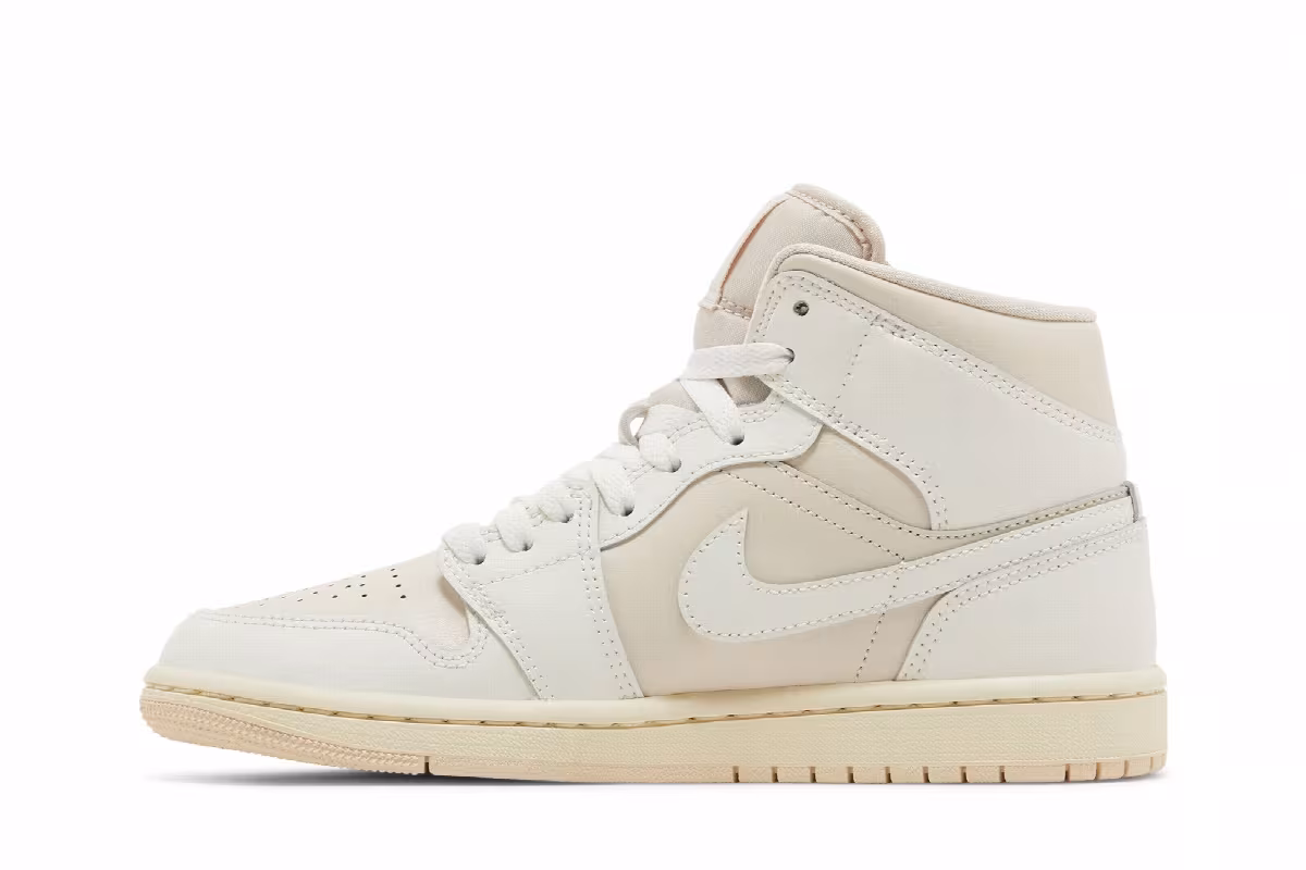 Women's Air Jordan 1 Mid Legend Light Brown, view 4