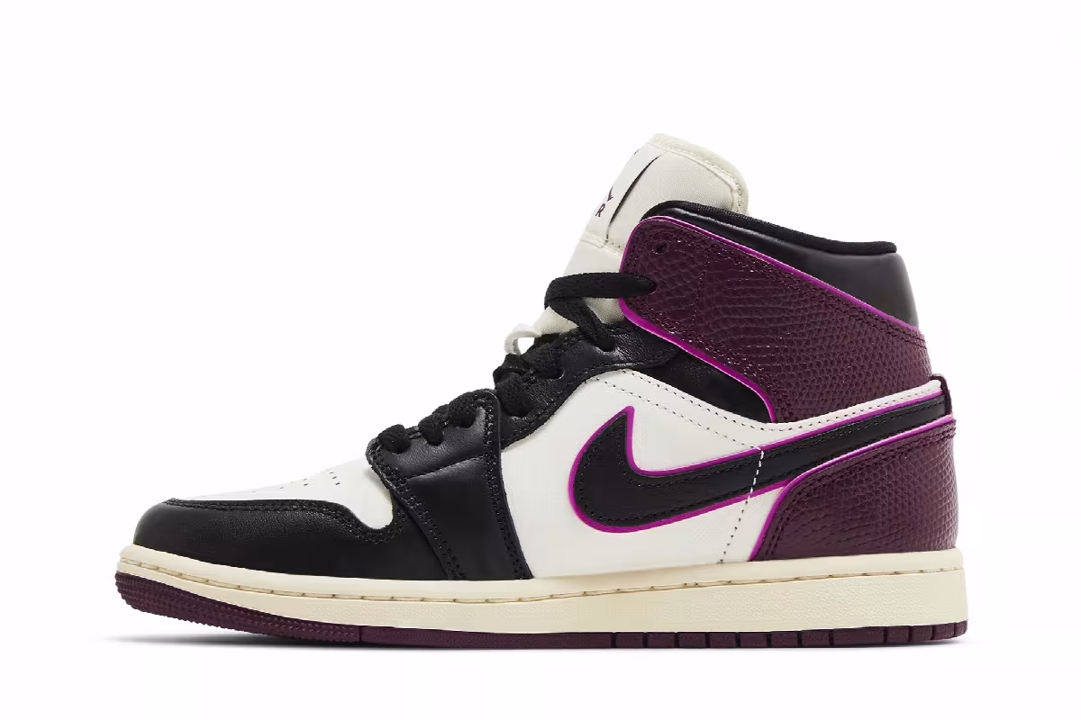 Women's Air Jordan 1 Mid SE Bordeaux, view 4